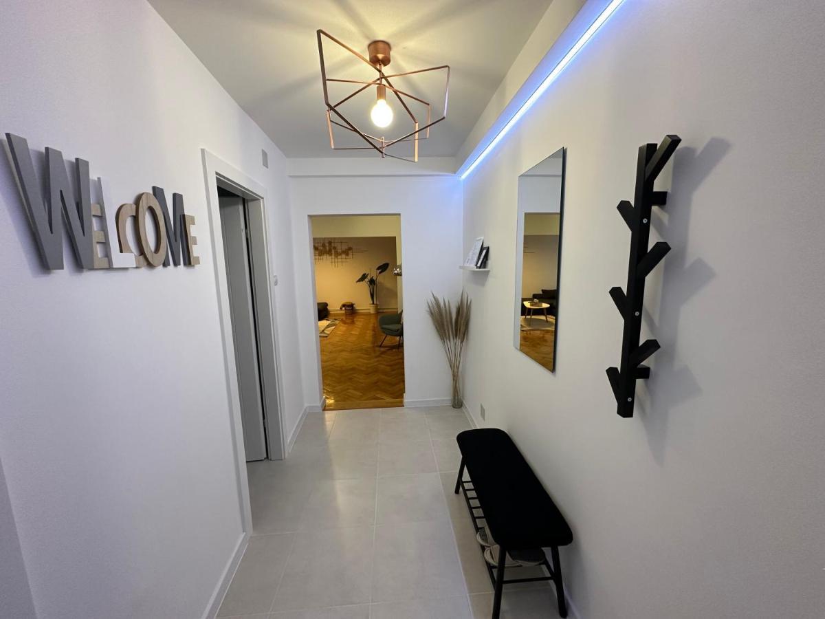 Esi Apartments #Central With Garage Temesvár Kültér fotó